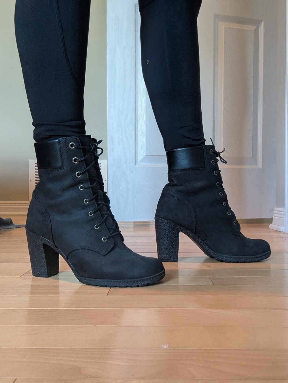 Timberland Allington Lace-Up Heeled Ankle Boots Black 8.5